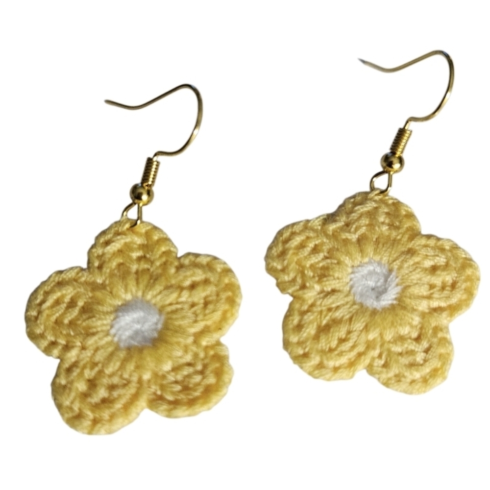 Handmade Crochet Daisy Flower Earrings Yellow White Gold Tone Hook Spring Easter